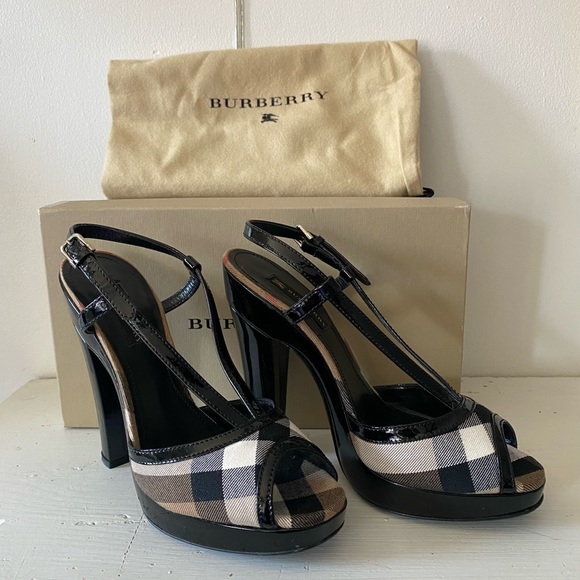 Burberry signature platforms. - Picture 2 of 12